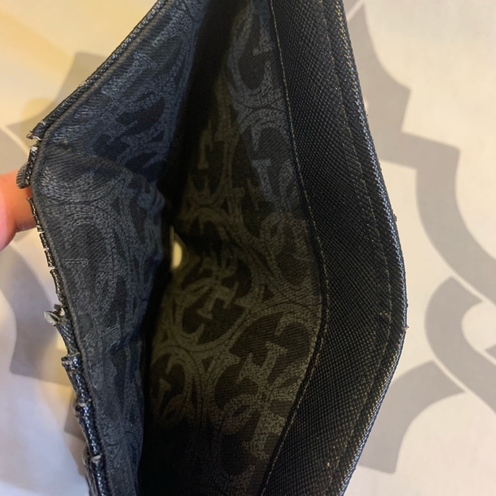 Guess Wallet - Picture 5 of 9